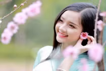 Tướng mạo phụ nữ có phúc trời sinh, chồng con khỏe mạnh và giàu sang