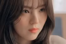 Tôi vừa cho em trai chiếc tủ cũ, vợ đã hốt hoảng chạy qua đòi lại