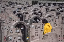 Người TQ mua căn hộ trữ tro cốt vìu giá đất nghĩa trang quá "chát"