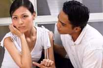 Tôi cảm thấy sợ khi sống cùng người chồng ghen tuông