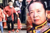 Ảnh mới của "Dung Ma Ma" trong "Hoàn Châu Cách Cách" bị người qua đường chụp được