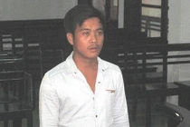 Đi tù vì giao cấu với trẻ em do tin bạn gái đã 18 tuổi