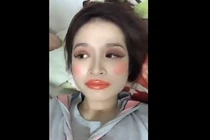 Video: Cô vợ xinh đẹp biến thành Thị Nở nhờ tài trang điểm của... chồng