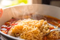 Video: Mì ăn liền là phát minh của quốc gia nào?