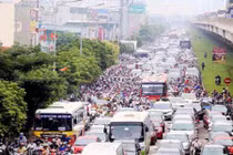 Hà Nội lại tính chuyện đổi giờ học, giờ làm để tránh ùn tắc