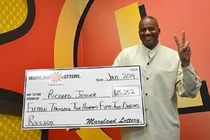 2 người liên tục trúng số Vietlott nhờ… nằm mơ