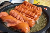 6 thực phẩm khiến da tăng tiết dầu nhờn, gây nổi mụn, viêm da