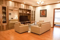 Đọ gia tài "khủng" của 2 nàng Hậu “thị phi”