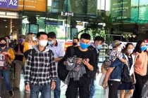 Cười ra nước mắt với tâm sự của người bán vé máy bay