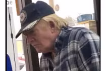 Xuất hiện người đàn ông có ngoại hình giống hệt Tổng thống Trump