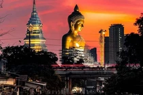 Video: bức tượng phật khổng lồ có chiều cao 69m ở Thái Lan