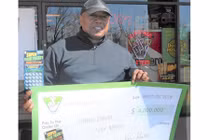 Không nghe lời vợ, người đàn ông trúng số 4 triệu USD