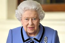 Nữ hoàng Anh phá vỡ tiền lệ mời mẹ của con dâu tới dự lễ giáng sinh