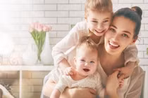 Hôn nhân rạn nứt: Đâu chỉ vì người thứ 3