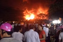 Cháy chợ Hương Khê, Hà Tĩnh khiến dân hoảng loạn