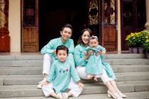 Khánh Thi bất ngờ đăng hình kỉ niệm 12 năm bên Phan Hiển