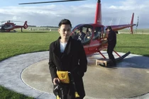 Cuộc sống giàu sang bậc nhất showbiz Việt của ca sĩ Quang Vinh