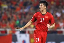 Đình Trọng khoe cơ bắp, Tiến Dũng hỏi 'eo dạo này nhỏ thế'