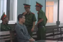 Trả hồ sơ vụ cha đồi bại lột đồ con gái đòi "kiểm tra trinh tiết"