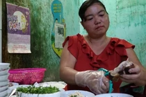 Quán phở 5.000 đồng suốt 16 năm không tăng giá, ngày bán 500 bát