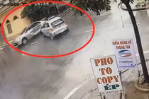 Video: Hai ô tô đâm nhau như phim tại ngã tư “tử thần” 