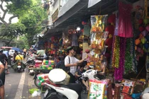 Người mua thay đổi quan niệm, vàng mã cúng rằm tháng 7 ế ẩm