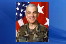 Con gái tướng về hưu Mỹ tố bị cha lạm dụng nhiều năm