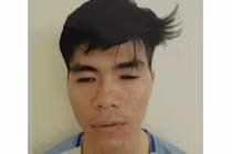 Vi phạm giao thông còn đấm thẳng vào mặt cảnh sát