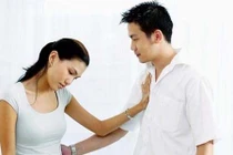 Hành động gây sốc của thanh niên khi thấy tai nạn tàu hỏa