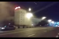 Video: Hàng triệu con thiêu thân "xâm chiếm" cả một thành phố ở Belarus