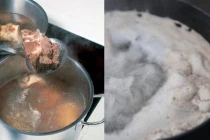 Sự thật về lớp bọt trong nước hầm xương, nước luộc thịt