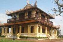 Hoàng tử nhà Nguyễn được dạy học như thế nào?