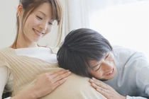 Chồng gửi loạt tin nhắn cổ vũ vợ đẻ đáng yêu ‘vô đối’