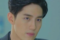 Tôi giật thót thấy vợ cũ nằm ngủ ngon lành trên giường của mình