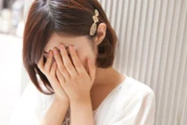 Cay đắng mẹ ép con gái làm gái bán hoa