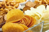 Video: Cận cảnh quá trình sản xuất bim bim khoai tây đóng hộp