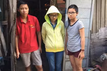 Cảnh đời bi đát của 3 chị em mồ côi cả cha lẫn mẹ giữa lòng Sài Gòn