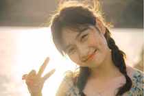 Cô gái Nghệ An gây sốt với nét đẹp tựa Khánh Vân và Hoà Minzy