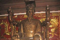 Thời Trần ở nước ta gọi vua là gì?