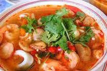 Chặt chém vô đối: Ăn bị đòi tiền ghế ngồi, uống nước phụ thu máy lạnh