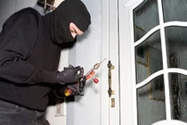 U60 ngậm đắng vì “hám của lạ” lúc nửa đêm