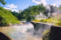 Video: Nơi cư ngụ của vị thủy thần Amazon có cảnh đẹp tựa tiên cảnh