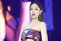 Lời mời ăn tối giá 30.000 USD và sự độc hại của fan cuồng