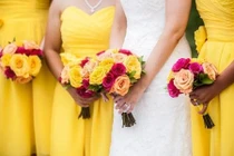 Cô dâu âm thầm "vỗ béo" các phù dâu để trở thành người đẹp nhất