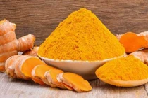 Tinh bột nghệ dùng cách này chẳng khác nào mang bệnh vào người