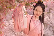 Giải oan cho Hạ Cơ, mỹ nhân xinh đẹp mang tiếng sát 3 đời chồng