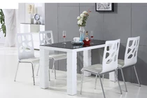 Đặt bàn ăn kiểu này, tiền bạc ùn ùn chảy vào túi