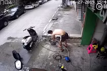 Video: Kỳ diệu: Người đàn ông bị điện giật vật lộn tự cứu mình