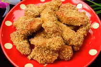 Gà chiên xóc gạo rang thơm bùi giòn rụm ăn mãi vẫn thèm