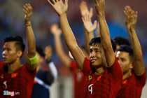 Video: Bùi Tiến Dũng 2 lần cứu thua giúp Việt Nam giữ sạch lưới